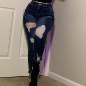 Ripped skinny jeans